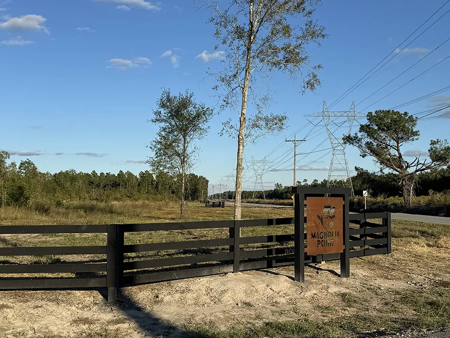 Magnolia Point Sign